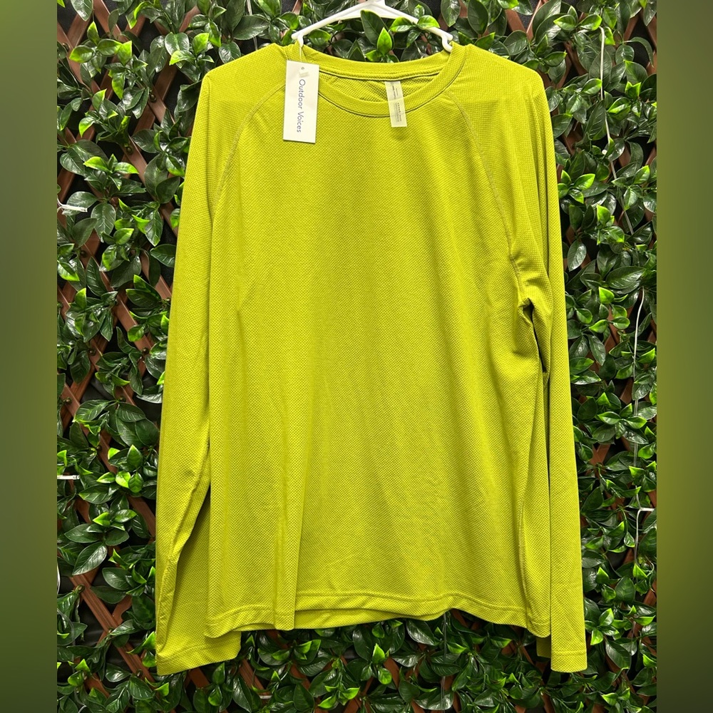 NWT Outdoor Voices Long Sleeve - Size M
